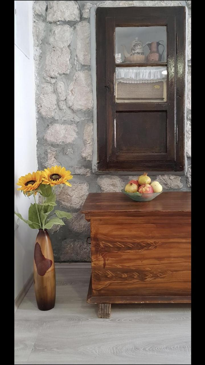 Villa Charming House Lovro à Prožura Extérieur photo